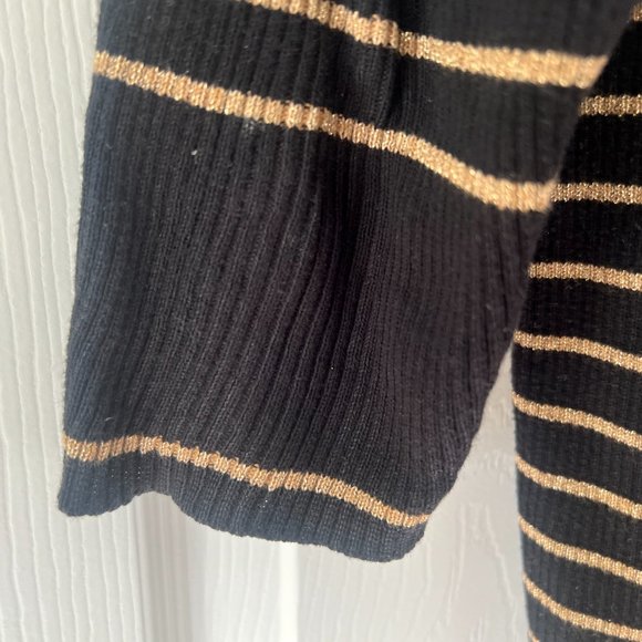 Lauren by Ralph Lauren Women's Black with Gold Stripes Sweater! - Picture 11 of 12